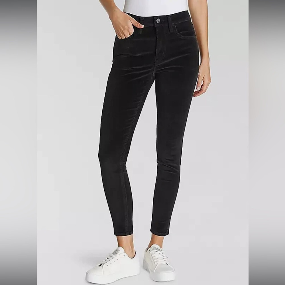 Levi’s Black Corduroy 721 High Rise Skinny Jeans Size 29
